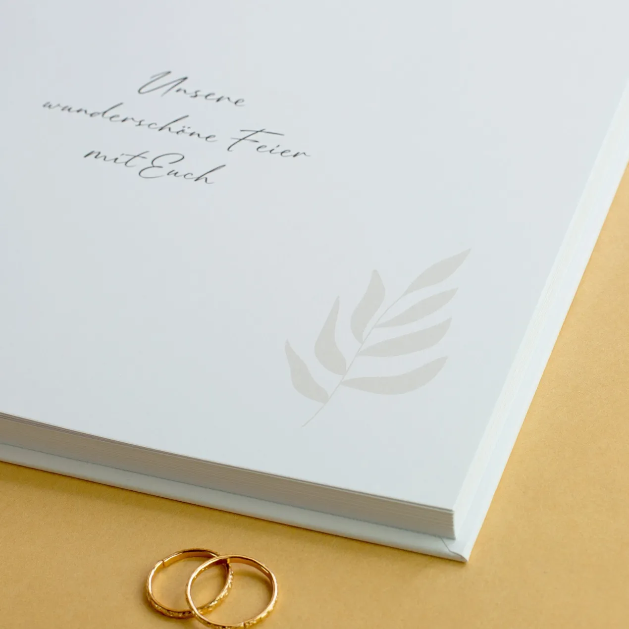 Elegantes Gästebuch zur Hochzeit personalisiert mit Namen & Datum | Illustriertes Erinnerungsbuch