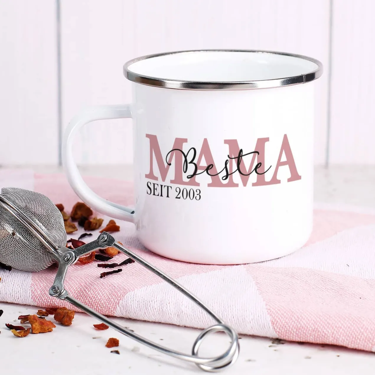 Emailletasse - Mama seit - mit Namensaufdruck zum Muttertag