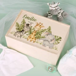 Erinnerungsbox mit Safaritieren, Wunschname und Geburtsdatum