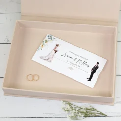 Erinnerungsbox zur Hochzeit personalisiert und handgefertigt | Fotobox in Buch Form mit Eukalyptus Motiv