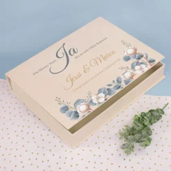 Erinnerungsbox zur Hochzeit personalisiert und handgefertigt | Fotobox in Buch Form mit Eukalyptus Motiv