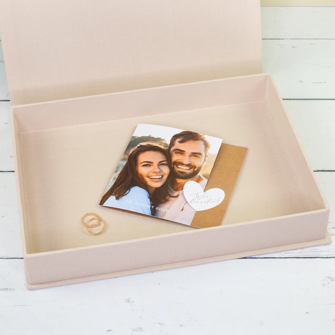Erinnerungsbox zur Hochzeit personalisiert und handgefertigt | Fotobox in Buch Form mit Eukalyptus Motiv