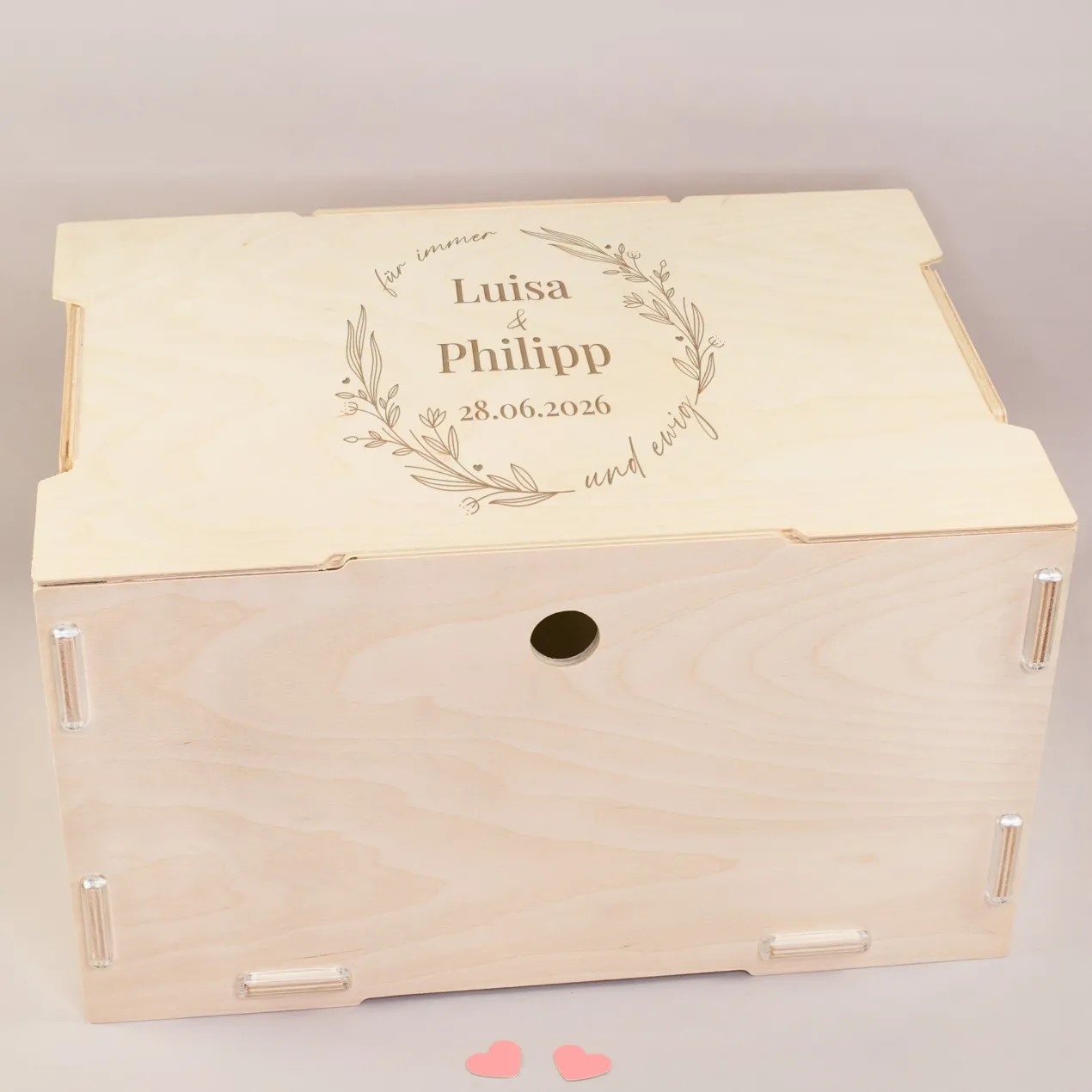 Erinnerungsbox zur Hochzeit personalisiert mit Gravur | clipfritz® Aufbewahrungskiste aus Holz