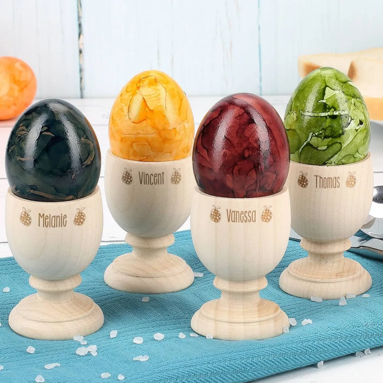 4er Set Eierbecher zu Ostern aus Holz