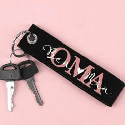 Filz Schlüsselanhänger OMA / OPA mit Ihrem Wunschtext