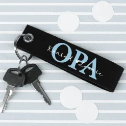 Filz Schlüsselanhänger OMA / OPA mit Ihrem Wunschtext