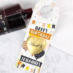 Flaschenanhänger zum Geburtstag mit Schokoladenherz & personalisiertem Namen | Happy Birthday