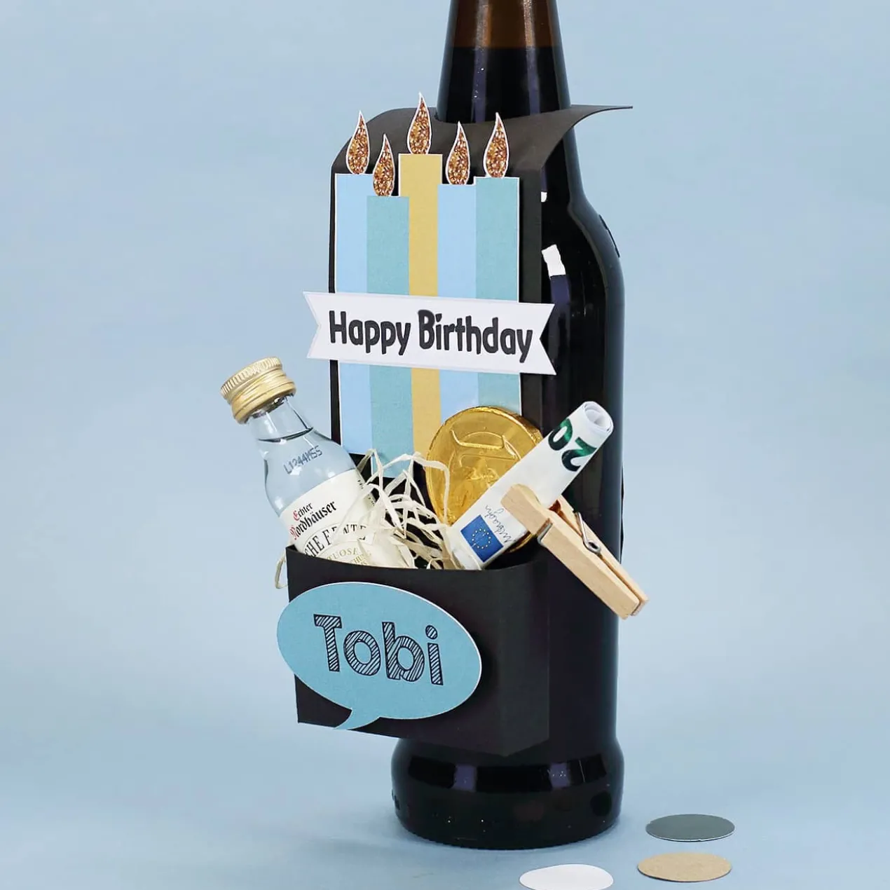 Füllbarer Flaschenanhänger zum Geburtstag als Geldgeschenk