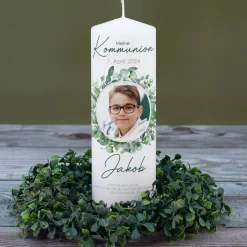 Fotokerze als Tischdeko zur Kommunion mit Eukalyptus, Foto & Wunschtext