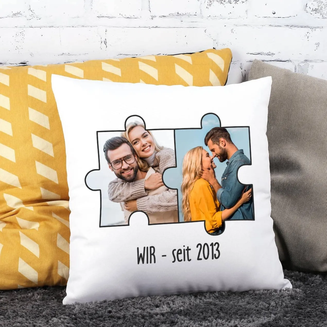 Fotokissen mit Puzzleteilen und Ihrem Text