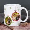 Fototasse mit Weihnachtskugel-Motiv in verschiedenen Farben
