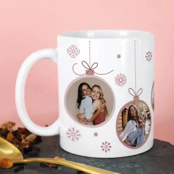 Fototasse mit Weihnachtskugel-Motiv in verschiedenen Farben