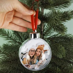 Foto-Weihnachtskugel mit Schneeflockenmotiv und Wunschtext