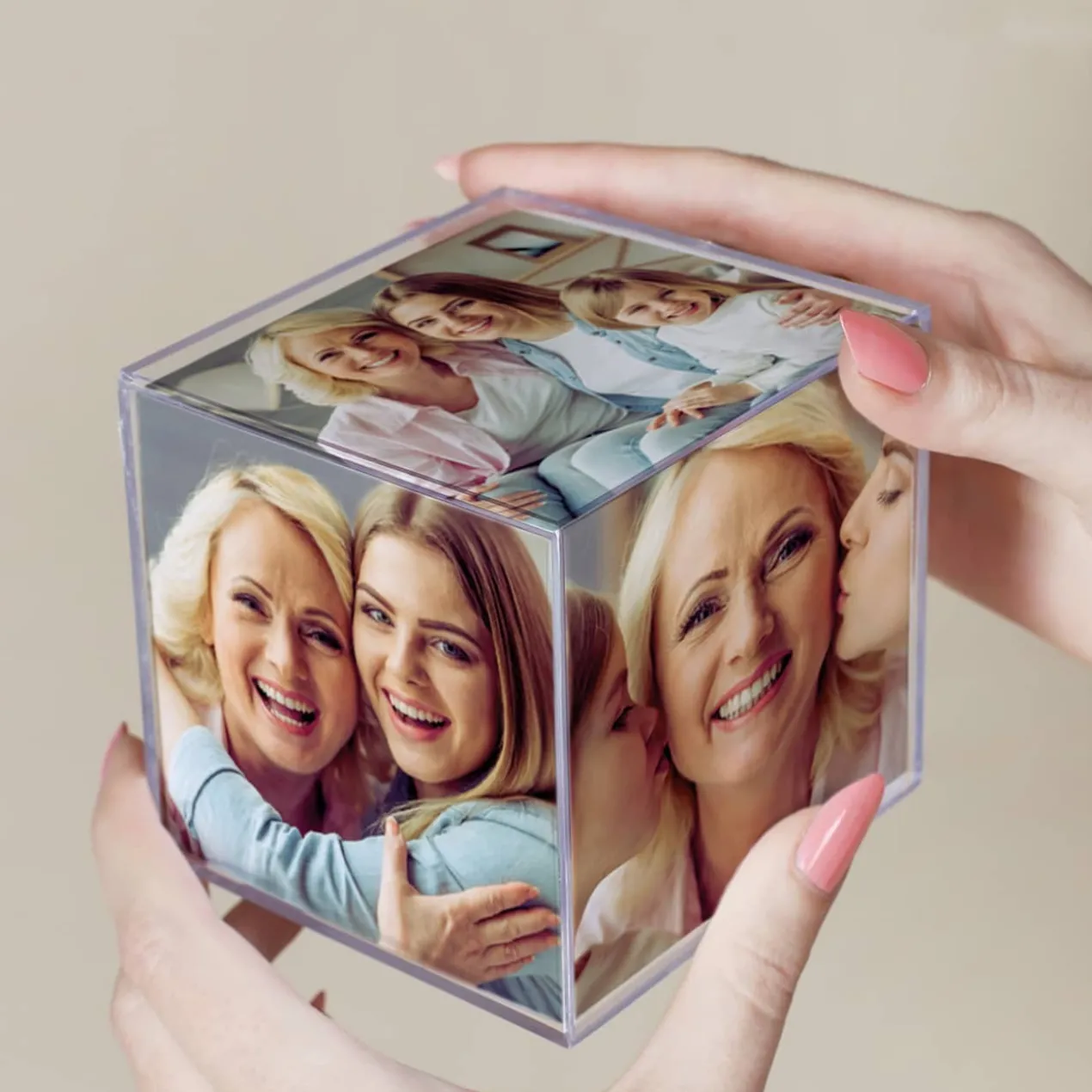 Foto-Würfel mit 6 Fotos Ihrer Wahl