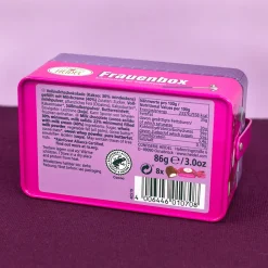 Frauenbox mit Schokolade im Werkzeugkasten