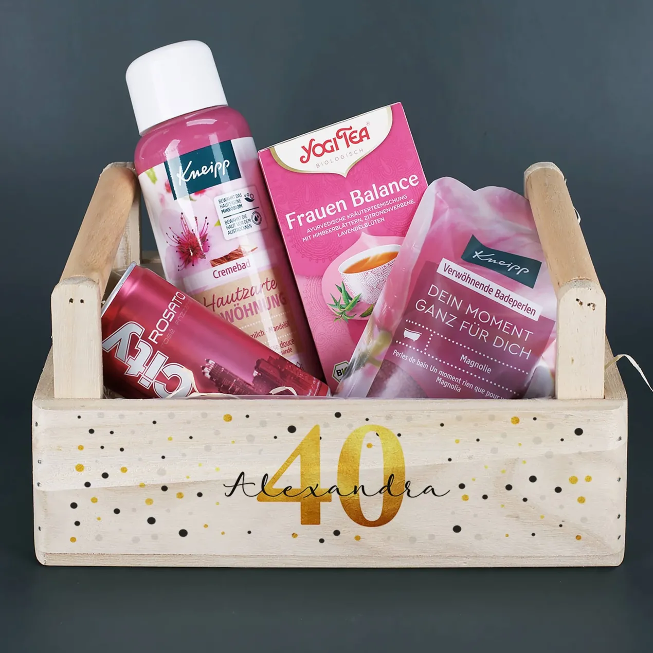 Frauen Wellness Geschenkset zum Geburtstag mit Alter und Name bedruckt