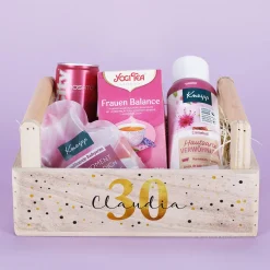 Frauen Wellness Geschenkset zum Geburtstag mit Alter und Name bedruckt