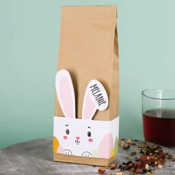 Früchtetee mit niedlicher Hasenbanderole