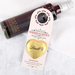 Fröhliche Weihnachten - Flaschenanhänger mit Lindt und Wunschname