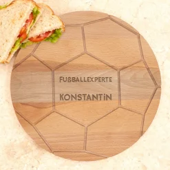 Frühstücksbrettchen aus Buchenholz im Fußballdesign mit Wunschtext personalisiert | Fußballgeschenk