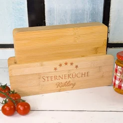 Frühstücksbrettchen-Set aus Bambus mit Ständer personalisiert mit Name | STERNEKÜCHE-Motiv