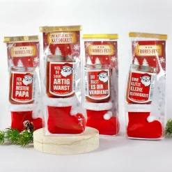 Fruchtlikör im Nikolausstiefel mit Amarena-Kirsch Geschmack und Sprüchen | Schnaps zu Weihnachten