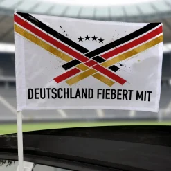 Fußball Autofahne personalisiert mit Wunschtext | Deutschland Fan Deko für WM, EM, Auto Korso