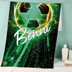 Fußball Handtuch in 3 Größen mit Wunschname bedruckt