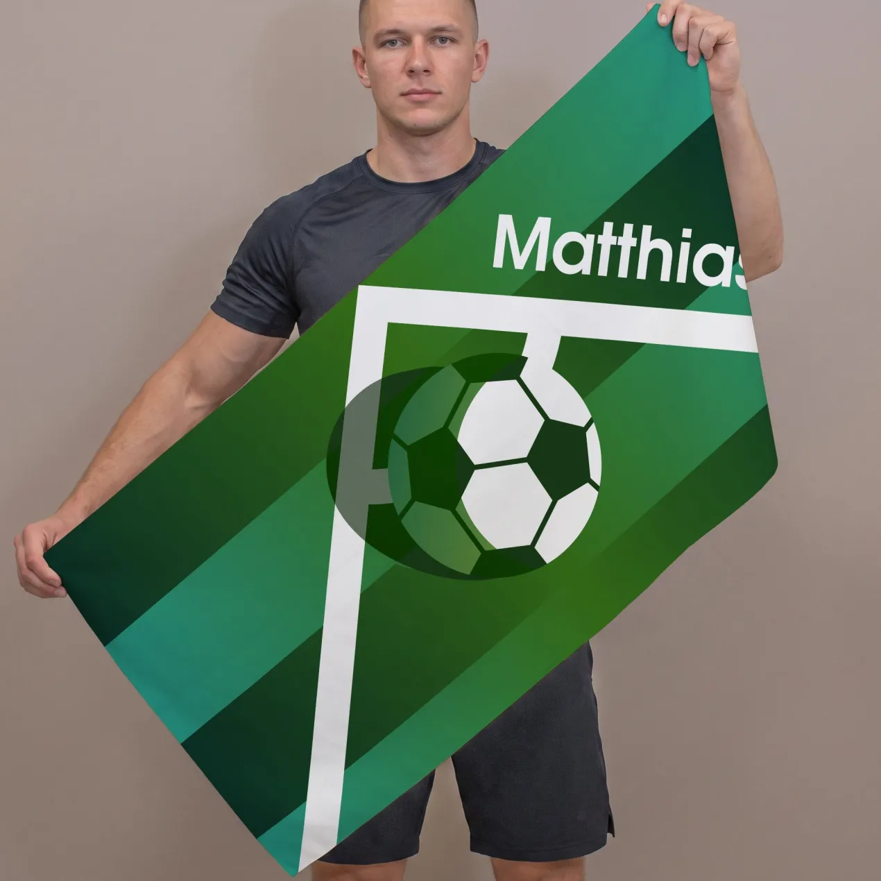 Fußball Sporthandtuch personalisiert mit Name | Sport Handtuch als Geschenk für Fußballer