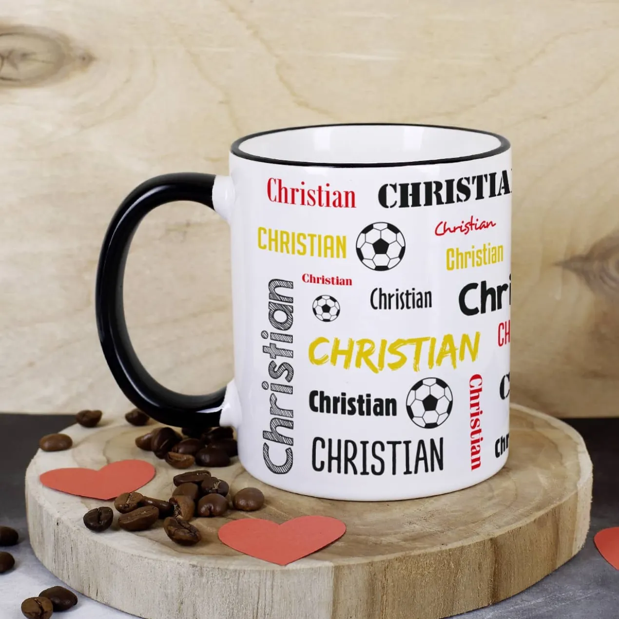 Fußballtasse mit Ihrem Namen in verschiedenen Schriftarten