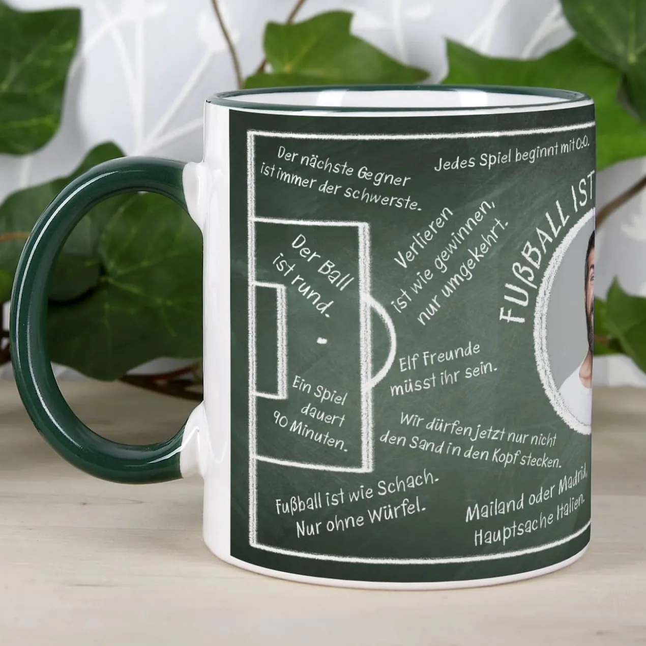 Fussball-Fan-Tasse bedruckt mit Fussballweisheiten und Wunschtext und Foto