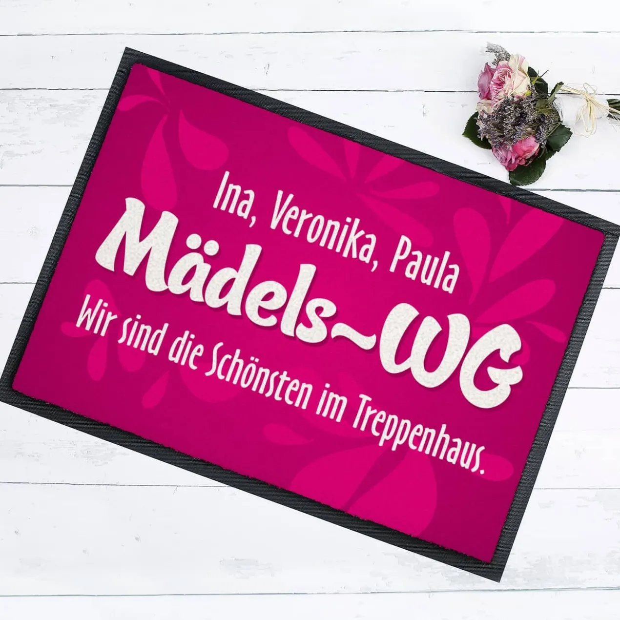 Fussmatte in pink mit 3 Zeilen Wunschtext
