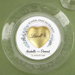 Gastgeschenk - Eukalyptus - mit Lindt Schokoherz auf bedruckter Karte