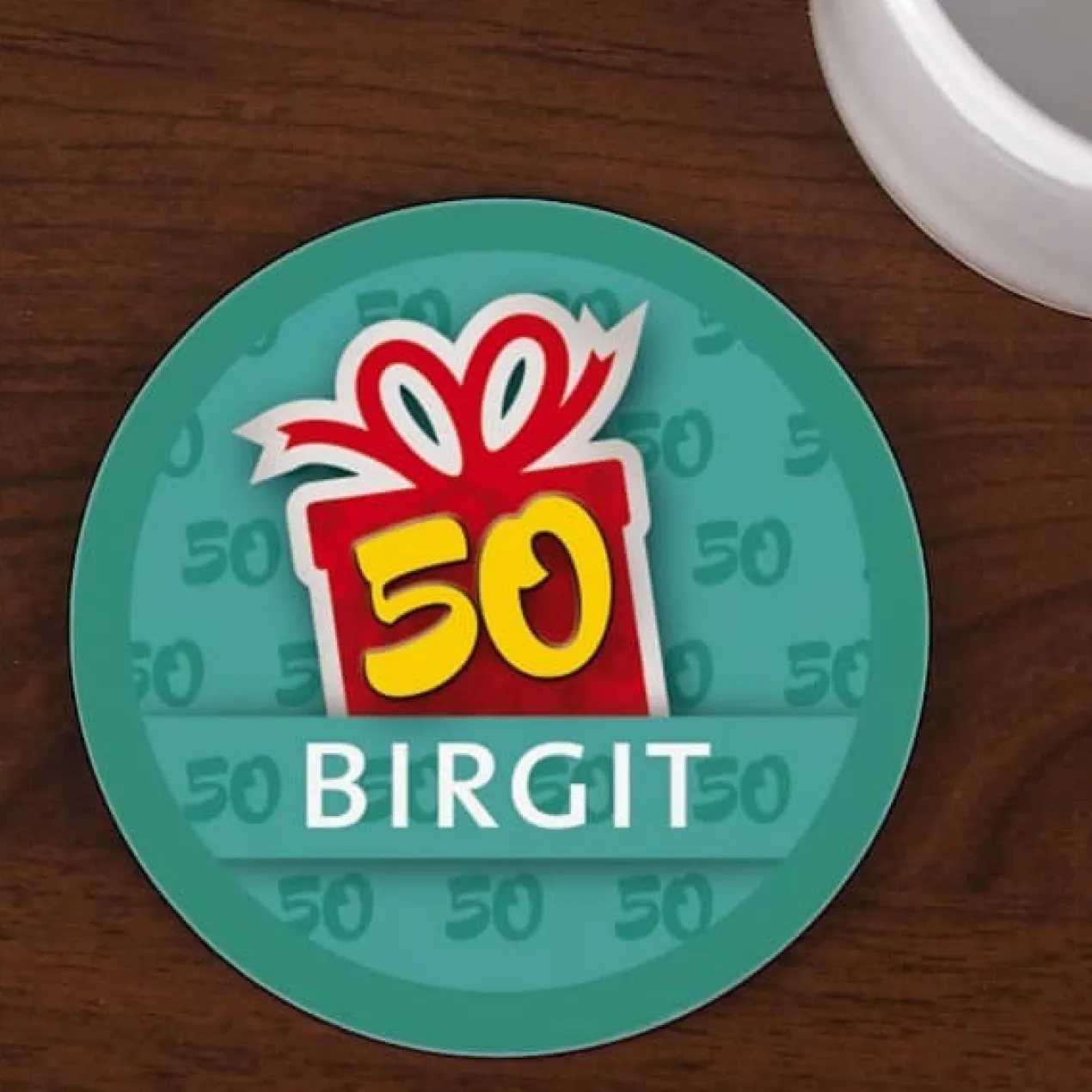 Gefüllte Geschenkbox zum 50. Geburtstag