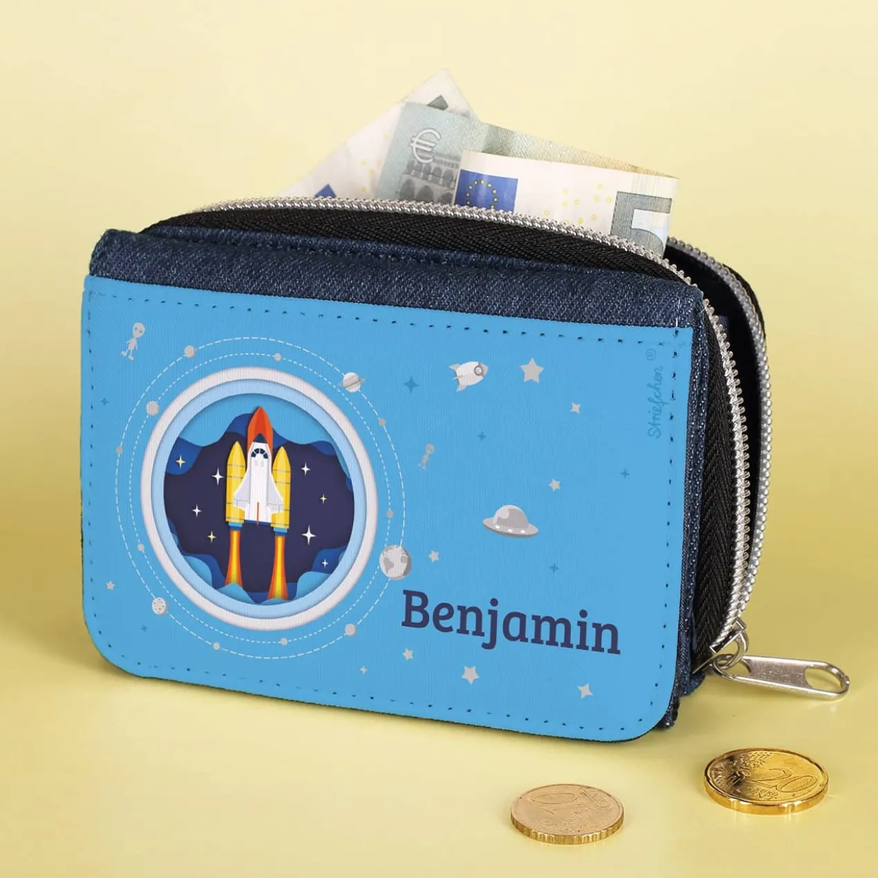 Geldbörse in Jeansoptik mit coolem Raumschiff Motiv