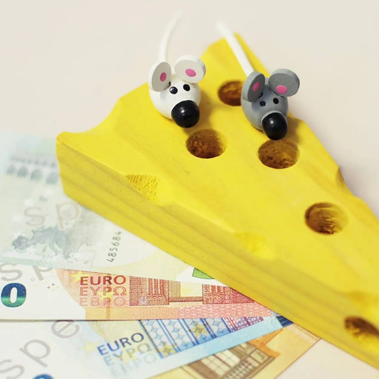 Geldgeschenk Käsestück mit Mäusen