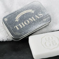 Gentleman Seife in gravierter Metall-Geschenkdose, 80g