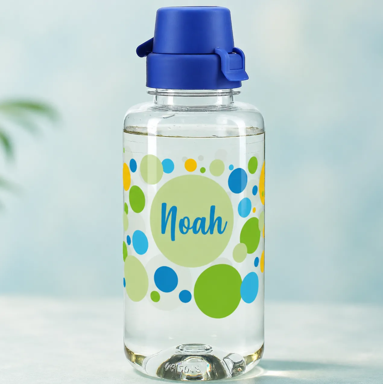 Gepunktete Trinkflasche mit Name für Jungen 700ml | Geschenk für Kindergartenkinder & Einschulung