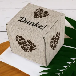 Geschenkbox für Kaffeetassen personalisiert mit eigenem Text | Kaffee-Herz