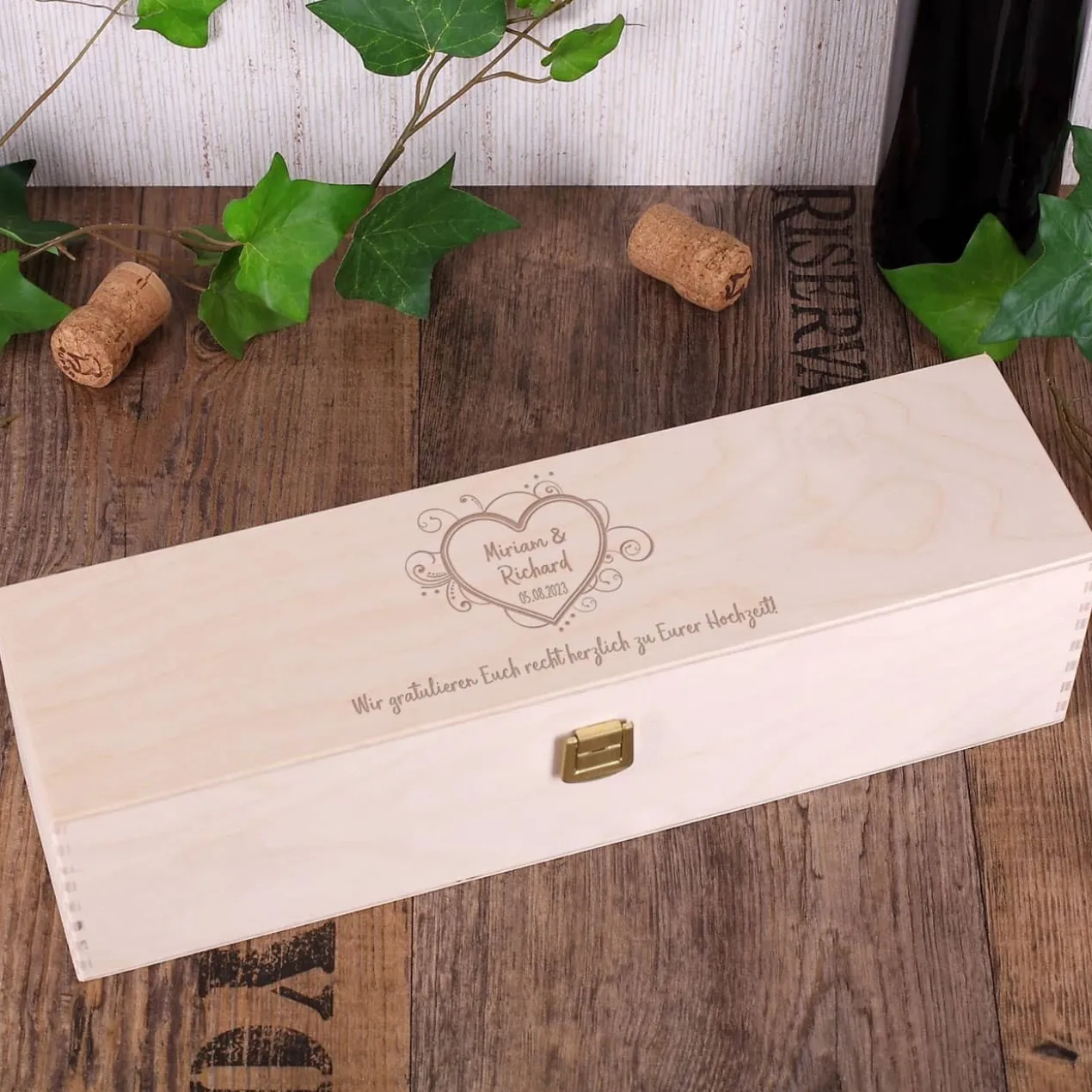 Geschenkbox mit Gravur zur Hochzeit