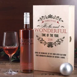 Geschenkholzbox zu Weihnachten mit Weinglas und Bree Weinflasche