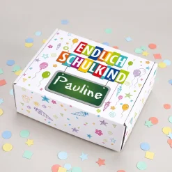 Geschenkkarton zur Einschulung personalisiert mit Name | Endlich Schulkind | 3 Größen