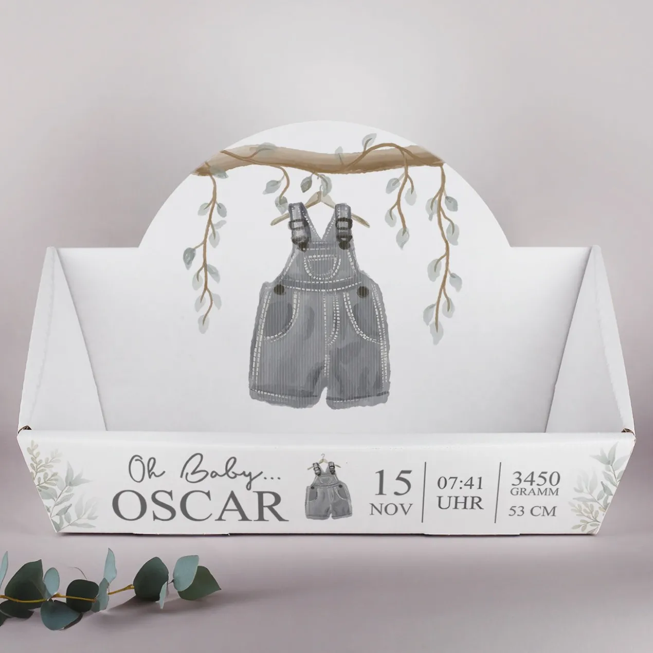 Geschenkkorb mit Aufdruck als Geschenk zur Geburt