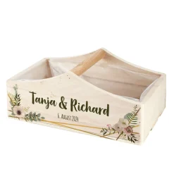 Geschenkkorb zur Hochzeit mit Namen, Datum & Blüten