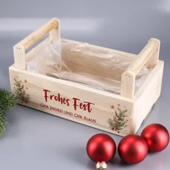 Geschenkkorb zu Weihnachten mit festlichem Motiv personalisiert mit Wunschtext | Pflanzkiste aus Holz