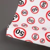 Geschenkpapier zum 50. Geburtstag im Verkehrszeichendesign