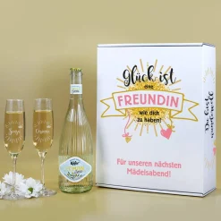 Geschenkset für die beste Freundin mit zwei Sektgläsern, einem Secco und bedruckter Pappbox