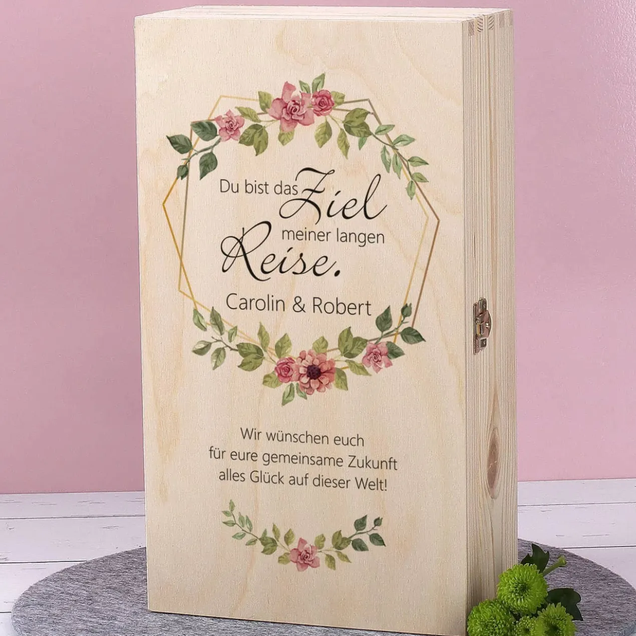 Geschenkset mit Holzbox und zwei Sektgläsern zur Hochzeit