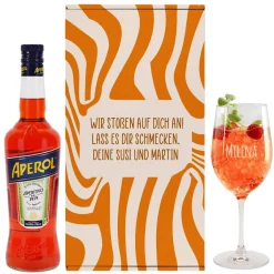 Geschenkset mit Weinglas und Aperol mit Wunschtext und Name graviert