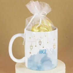 Geschenkset zu Ramadan mit personalisierter Tasse im Laternen-Design und süßer Füllung nach Wahl